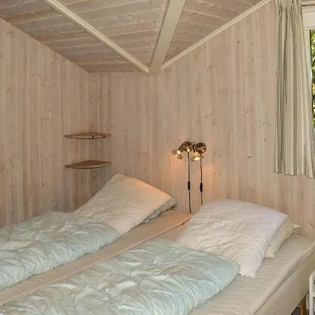 Three Bedroom Holiday In Saby Nyaraló *